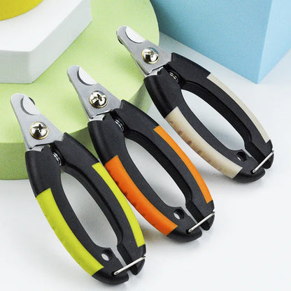 Nail clippers for dogs and cats