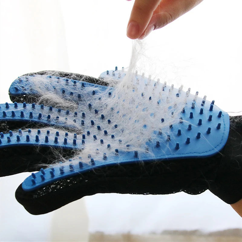 Hand glove comb